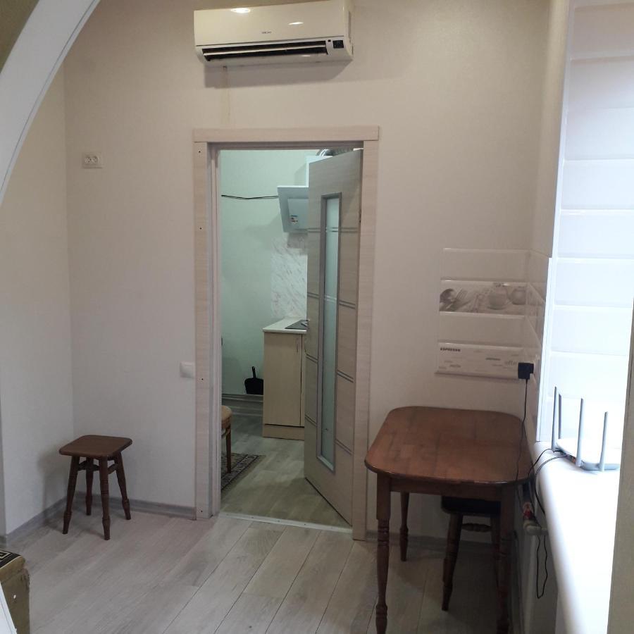 Комната Студия 1 Odesa Exterior foto
